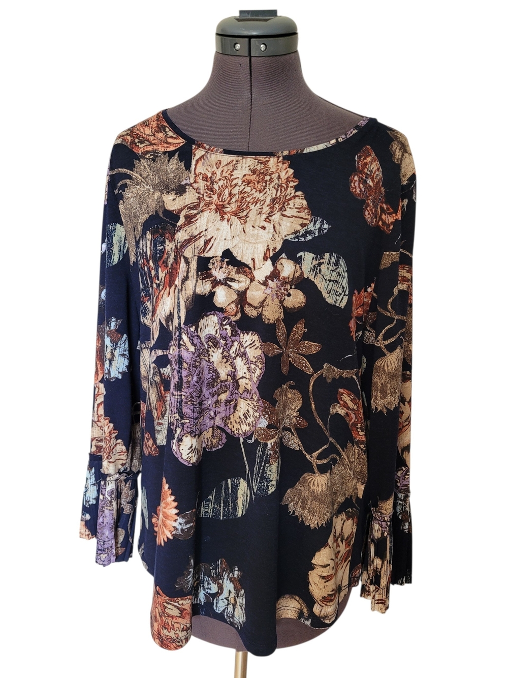 Chico's Floral Pleated Cuff Long Sleeve Top - Size 1 (M/8) Navy Blue